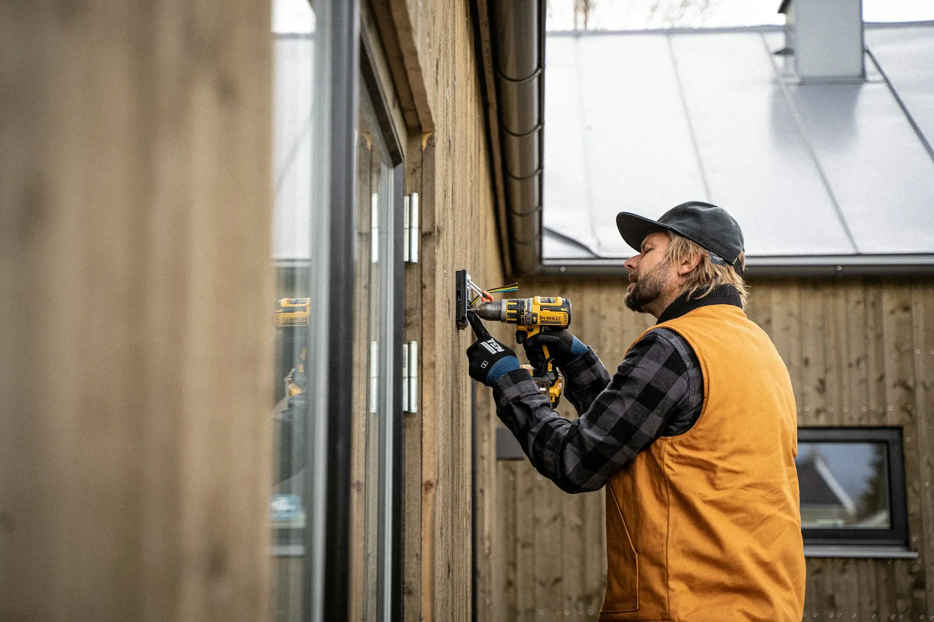 Electrical services in Bakersfield CA including wiring lighting and panel work