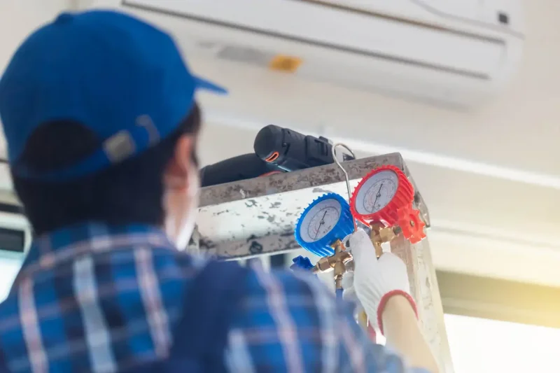 Air conditioning maintenance service including inspection and cleaning